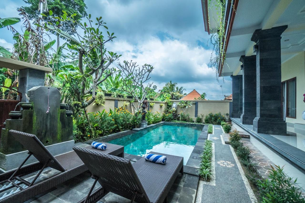 Saputra Guesthouse Ubud  Exterior photo
